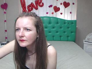 Megan Pirs webcam model stream image