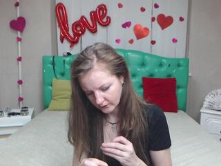 Megan Pirs webcam model stream image