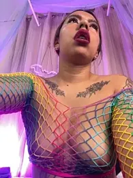 Ivann4 webcam stripchat model stream image