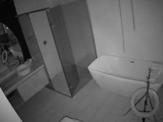 voyeurcam-casa-salsa-bathroom-2 webcam camsoda model stream image