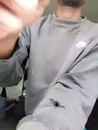 hotyoung24 webcam model stream image