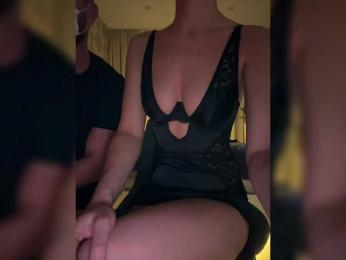 Two-loves1 webcam model stream image