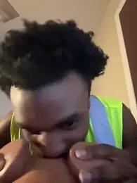 Bigdicktrick227 webcam model stream image