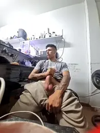 tom_latin webcam model stream image