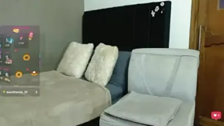Matteo12_ webcam model stream image