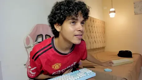 Boy_king28 webcam model stream image