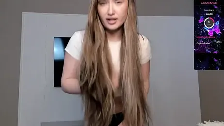 Holly_Molii webcam stripchat model stream image