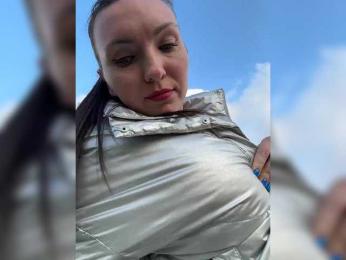 DiV0RA webcam model stream image