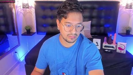 DaviidEvans_ webcam model stream image