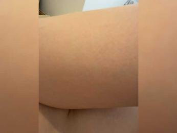 Two-play webcam model stream image