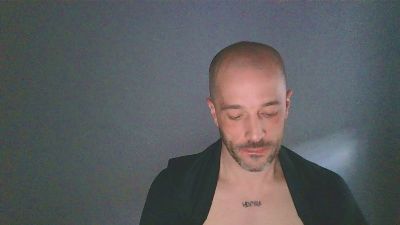 J8se webcam cam4 model stream image