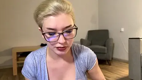 Love_plat1na webcam stripchat model stream image