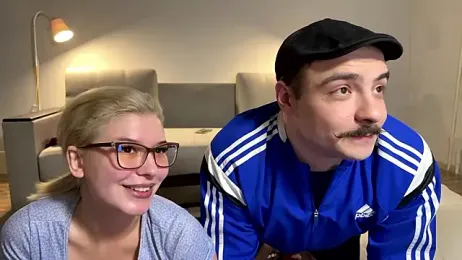 Love_plat1na webcam stripchat model stream image