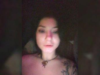 Lustygasm webcam model stream image