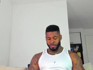 Makonnen webcam flirt4free model stream image