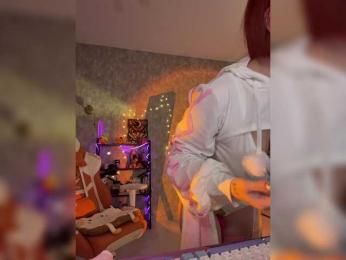 LolyMolly webcam model stream image