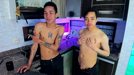 Alexmillers webcam stripchat model stream image