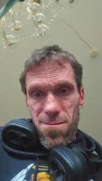 BlnAktivGay webcam model stream image