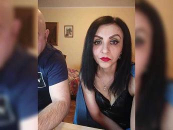 WikiBitch webcam bongacams model stream image