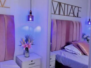 Emily Kuper webcam model stream image