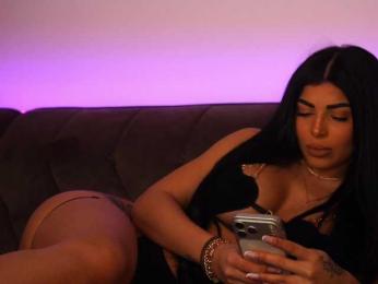 KimyBroox webcam model stream image