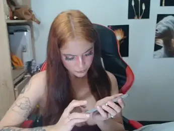 Savana_Maison webcam stripchat model stream image
