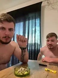 00WildCouple00 webcam model stream image