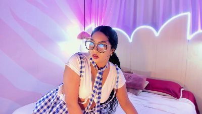 MinaHammani webcam model stream image