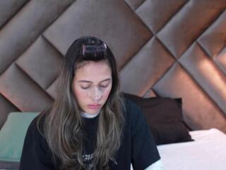 Sophia Loreen webcam flirt4free model stream image