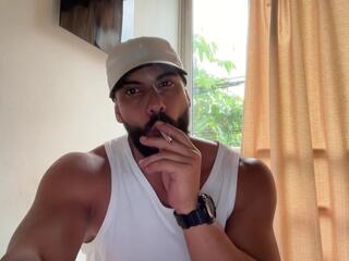 Braun Phillips webcam model stream image