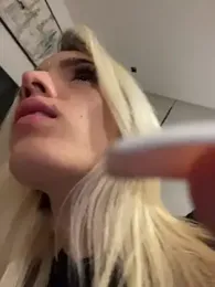 BUBUQUEEN webcam stripchat model stream image