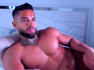 Frank Dwayne webcam model stream image