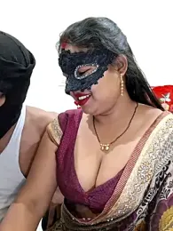 Soniya_G webcam model stream image