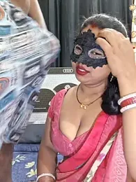 Soniya_G webcam model stream image