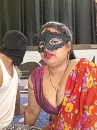 Soniya_G webcam model stream image