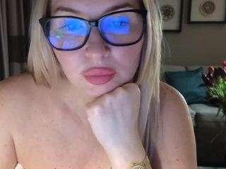 mikagray webcam camsoda model stream image