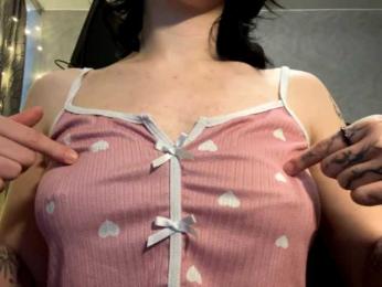 meowluly webcam model stream image