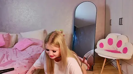 trinnity_sweet webcam model stream image