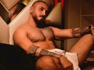 Chris Kochs webcam model stream image