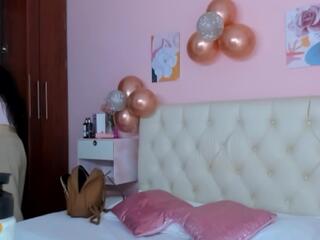 Isabella Abril webcam model stream image