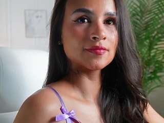 alana-haze webcam model stream image