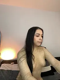 Vonmodel1 webcam model stream image