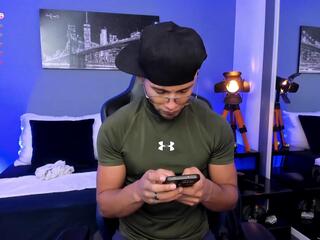 Max Conorr webcam model stream image