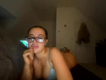 emelia_mae webcam model stream image