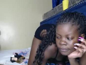 curvyjoan webcam model stream image