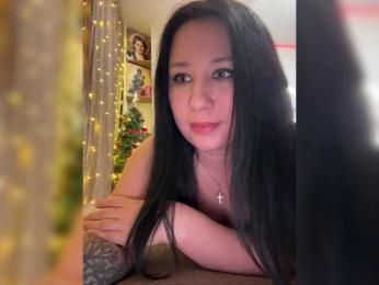 Lune webcam model stream image