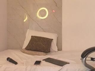 Victoria Owens webcam model stream image