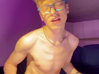 andytwinkkk webcam model stream image