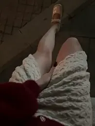 Meii-meyy webcam model stream image