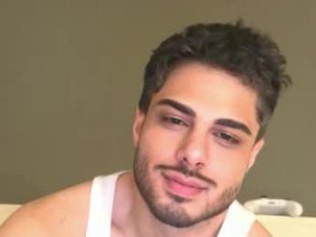 puffishere webcam model stream image